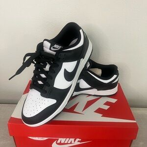 Nike Dunks Panda